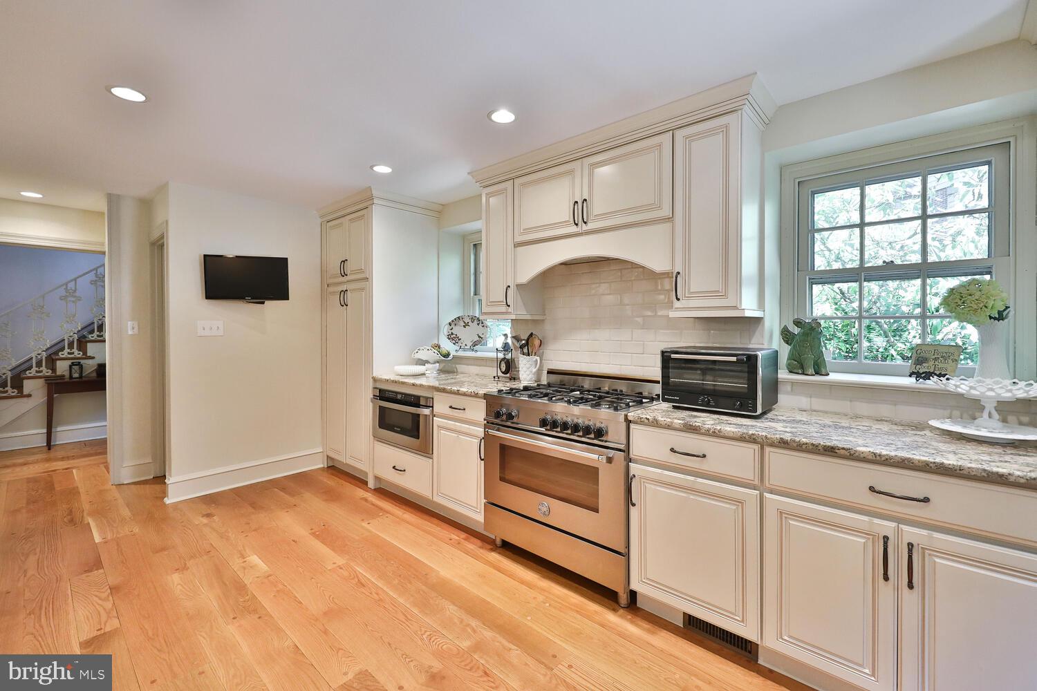 118 Holmecrest Road Jenkintown, PA 19046 - Photo 11 of 37 Kitchen