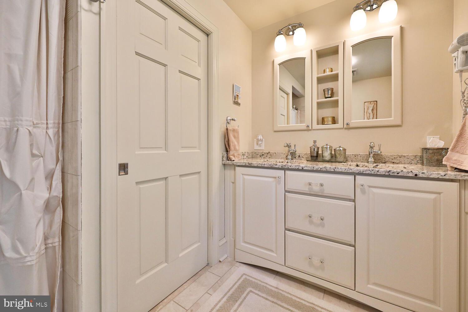 118 Holmecrest Road Jenkintown, PA 19046 - Photo 23 of 37 Primary Bathroom