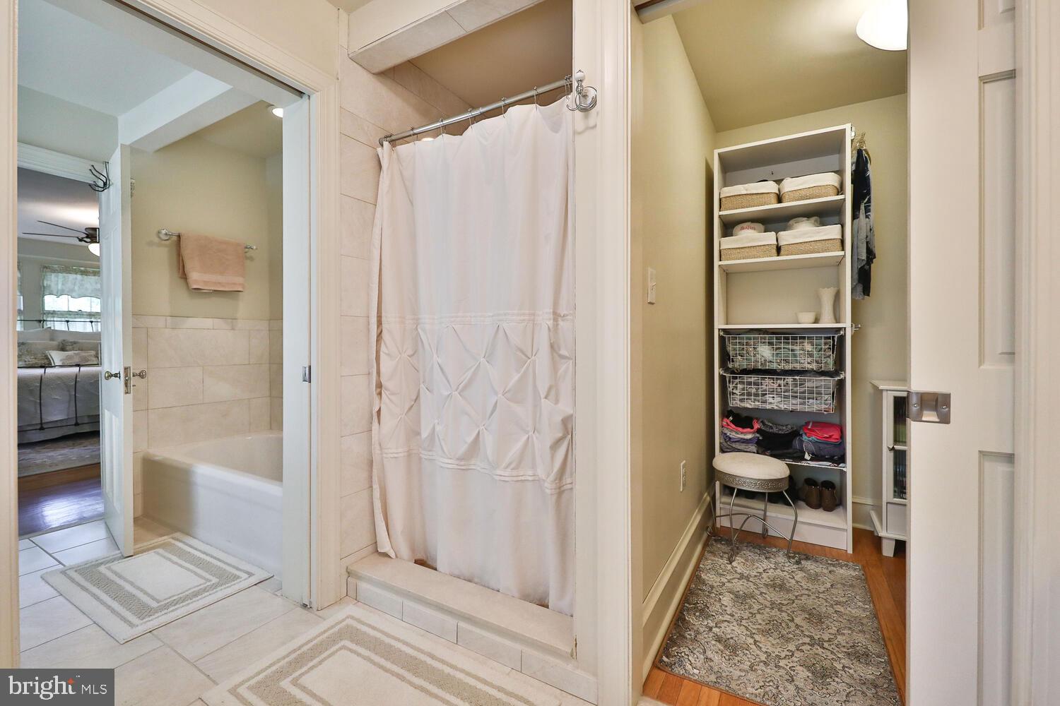 118 Holmecrest Road Jenkintown, PA 19046 - Photo 24 of 37 Primary Bathroom