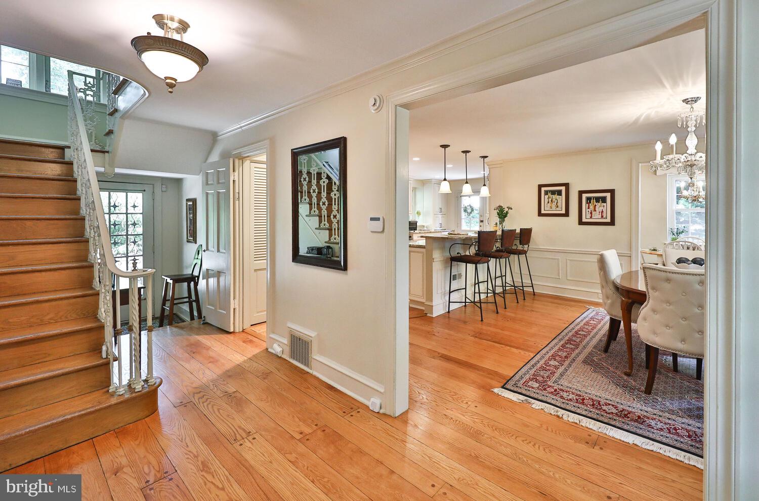118 Holmecrest Road Jenkintown, PA 19046 - Photo 3 of 37 Center Hall