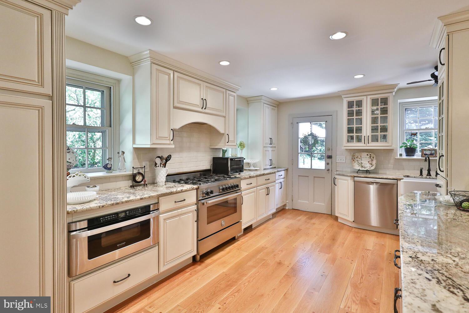 118 Holmecrest Road Jenkintown, PA 19046 - Photo 9 of 37 Kitchen