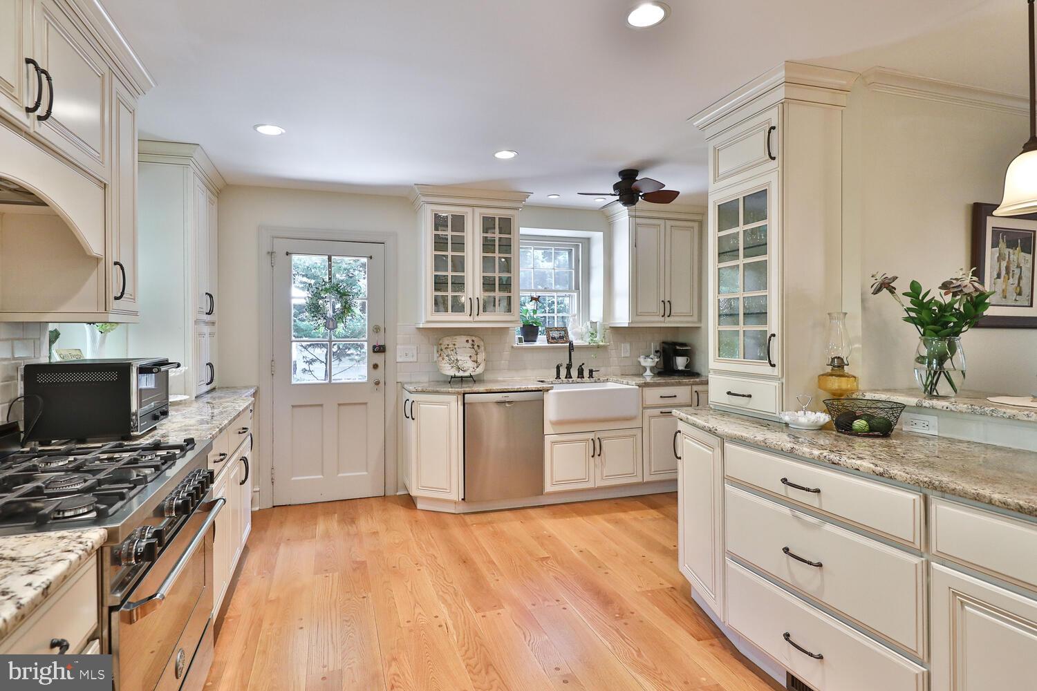 118 Holmecrest Road Jenkintown, PA 19046 - Photo 10 of 37 Kitchen