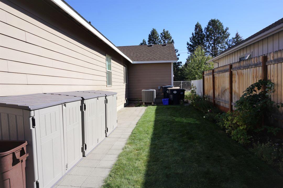 62535 Eagle Road Bend, OR 97701 - Photo 51 of 55 DSC01334
