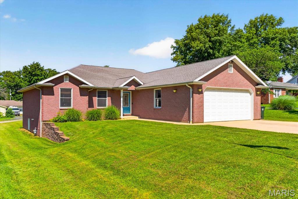 711 Morrison Avenue Waterloo, IL 62298 - Photo 6 of 58
