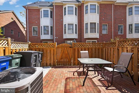 $1,150,000 | 1113 North Stuart Street, Arlington, VA 22201