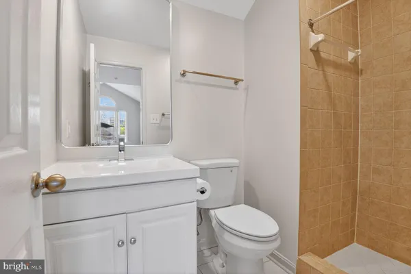$1,150,000 | 1113 North Stuart Street, Arlington, VA 22201