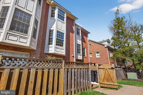$1,150,000 | 1113 North Stuart Street, Arlington, VA 22201