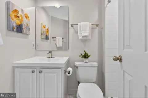 $1,150,000 | 1113 North Stuart Street, Arlington, VA 22201