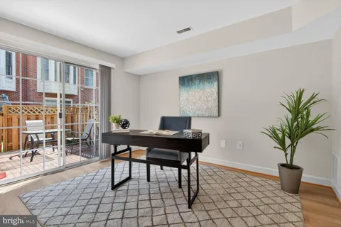 $1,150,000 | 1113 North Stuart Street, Arlington, VA 22201