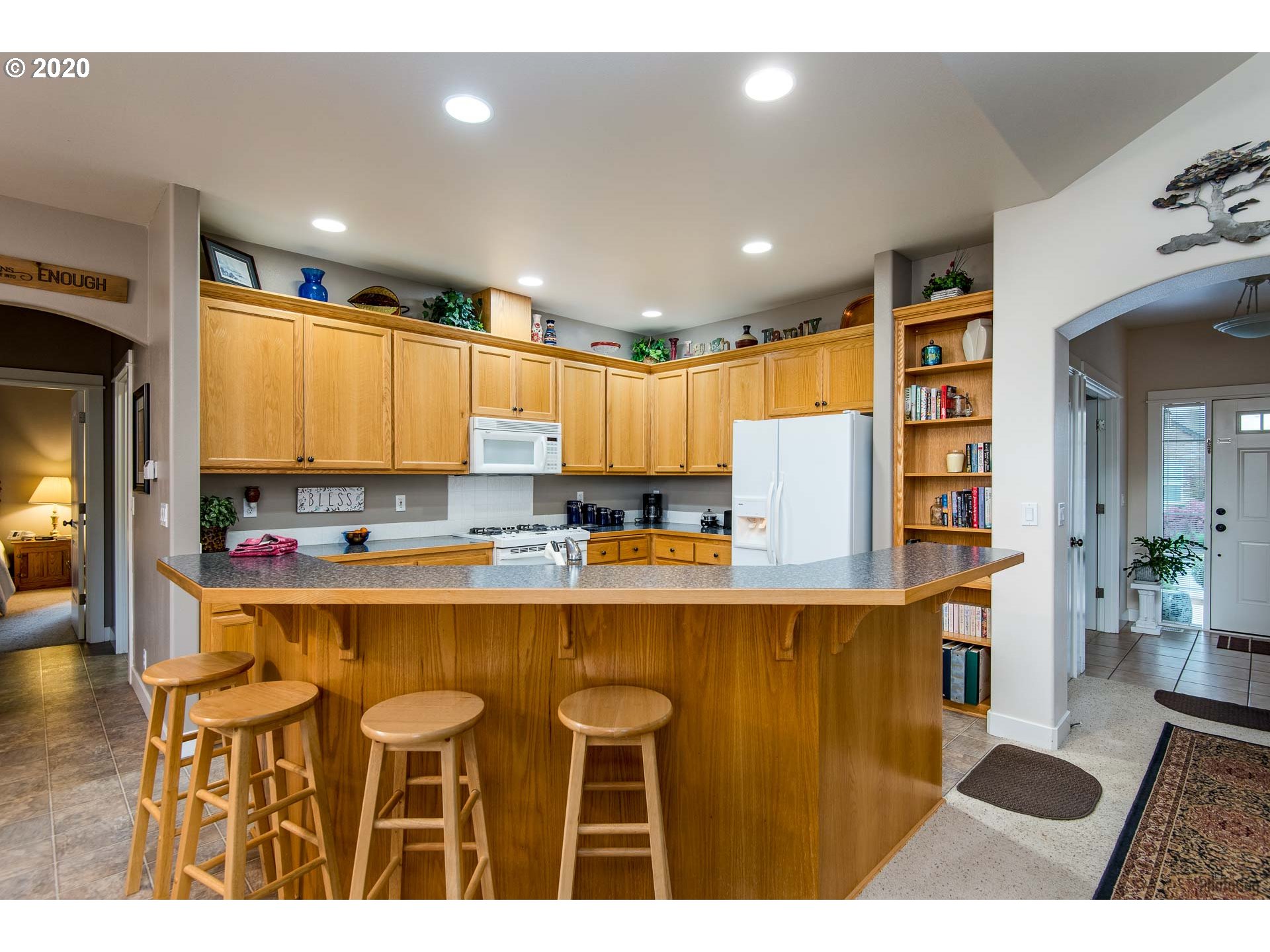 950 68th Street Springfield, OR 97478 - Photo 11 of 32