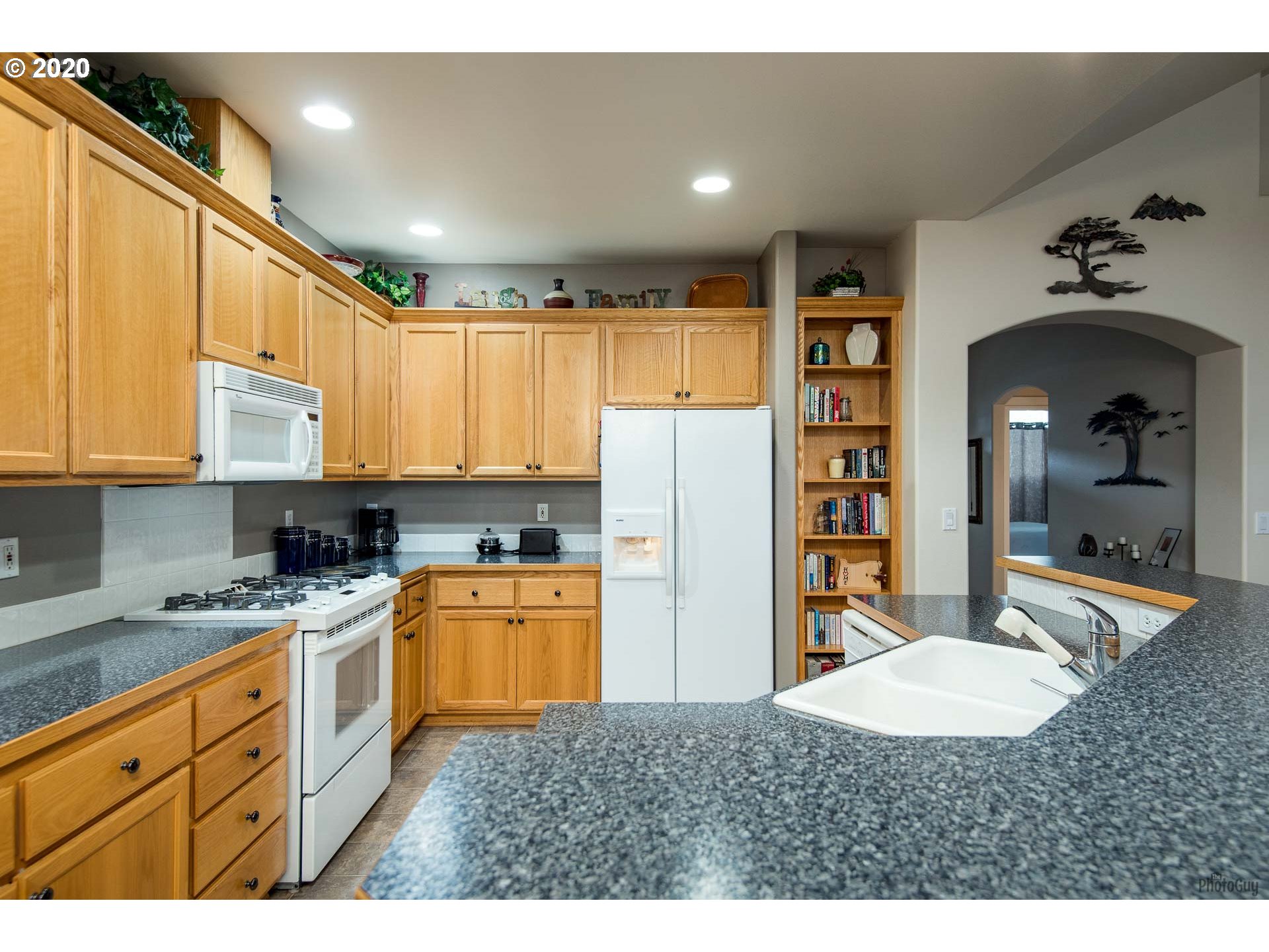 950 68th Street Springfield, OR 97478 - Photo 13 of 32