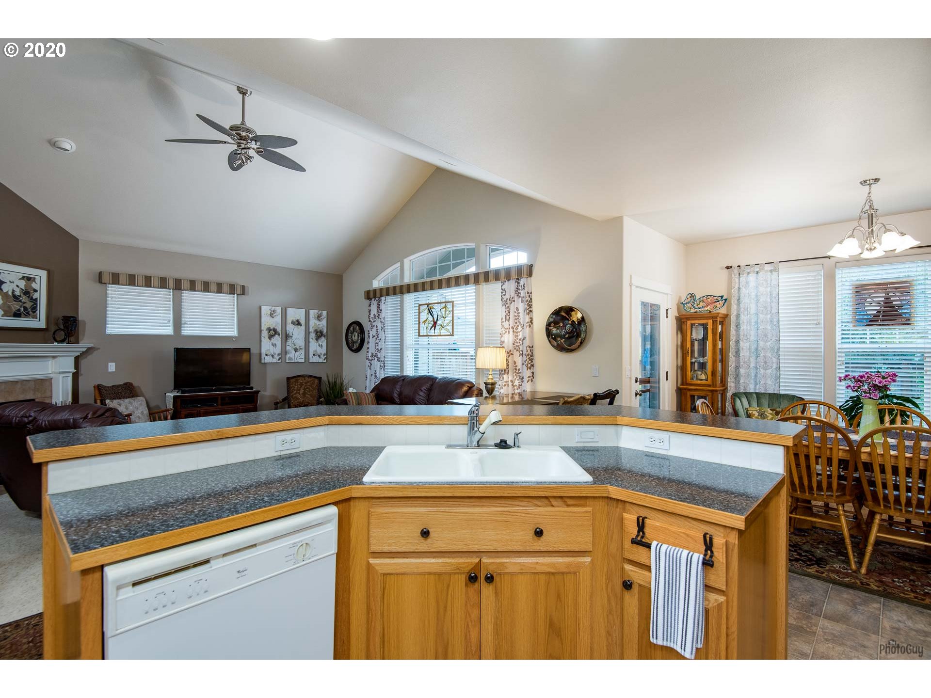 950 68th Street Springfield, OR 97478 - Photo 16 of 32
