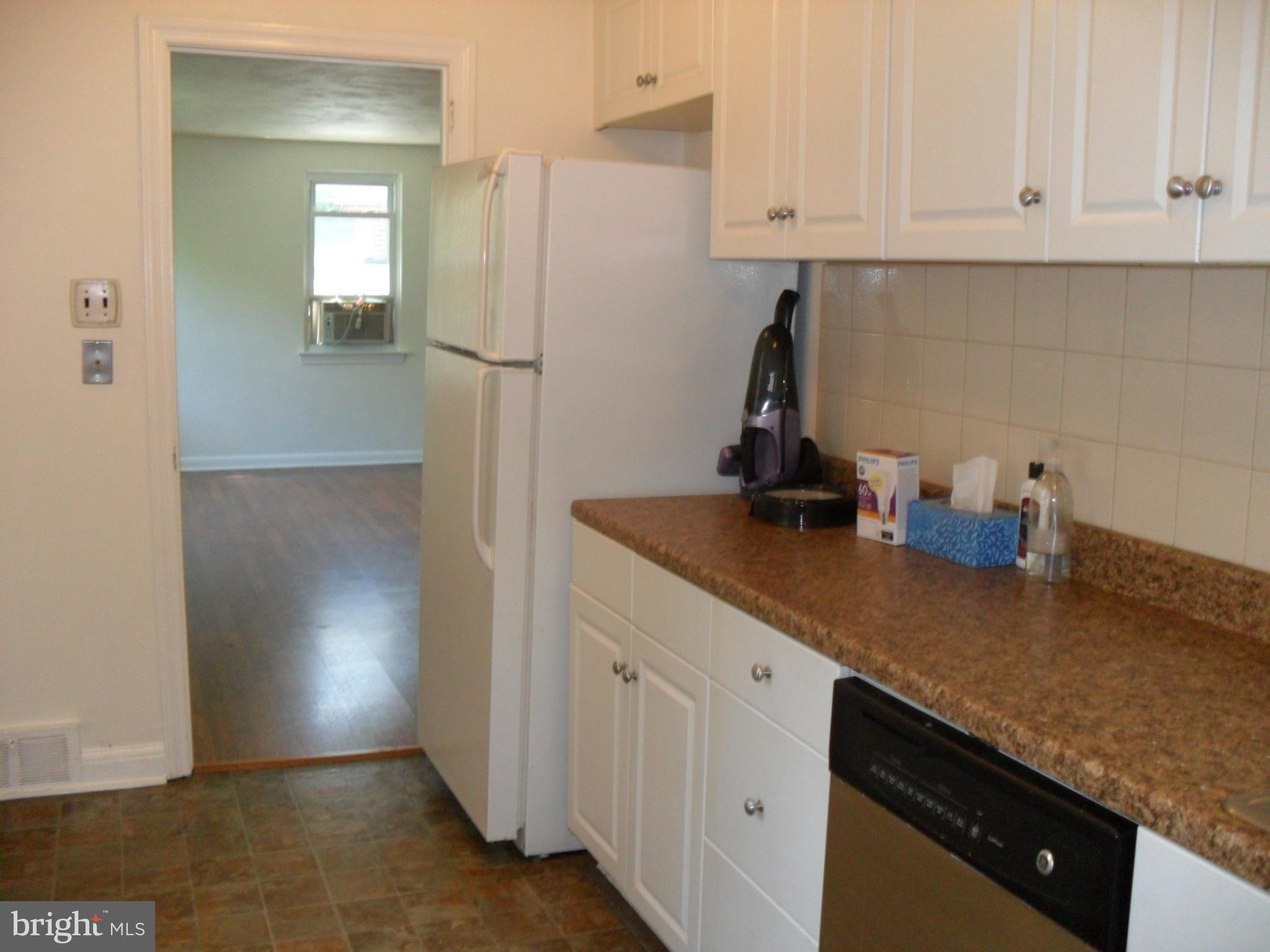 43 Ann Road Broomall, PA 19008 - Photo 14 of 23 Kitchen