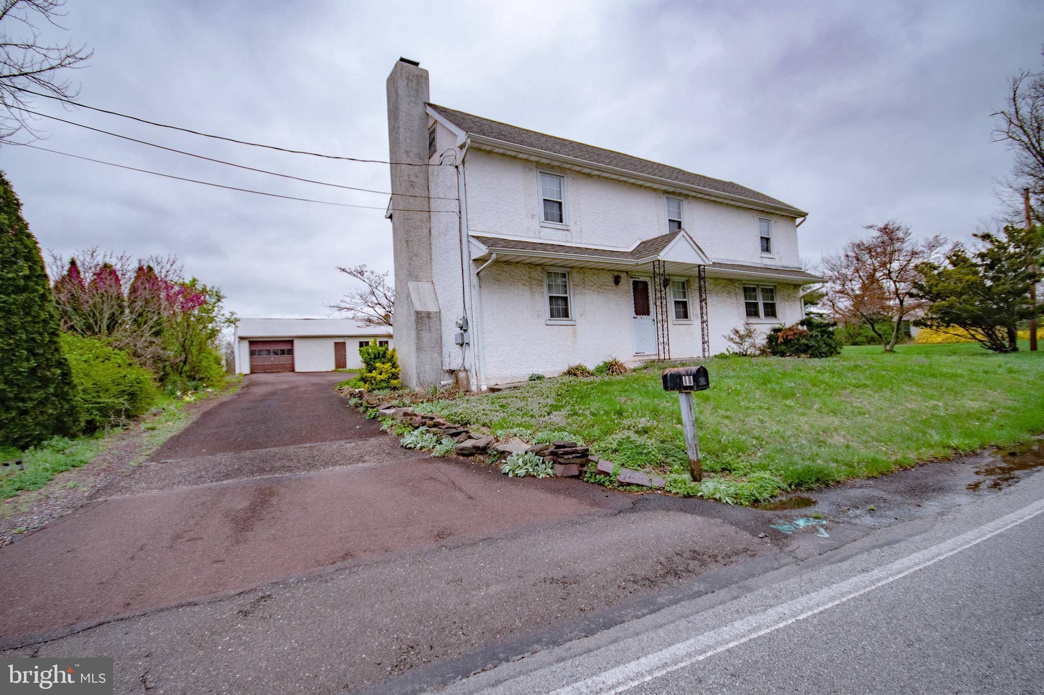 18 Derstine Road Hatfield, PA 19440 - Photo 3 of 36