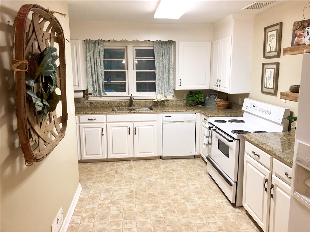 2216 Bellview Road Anderson, SC 29621 - Photo 3 of 17