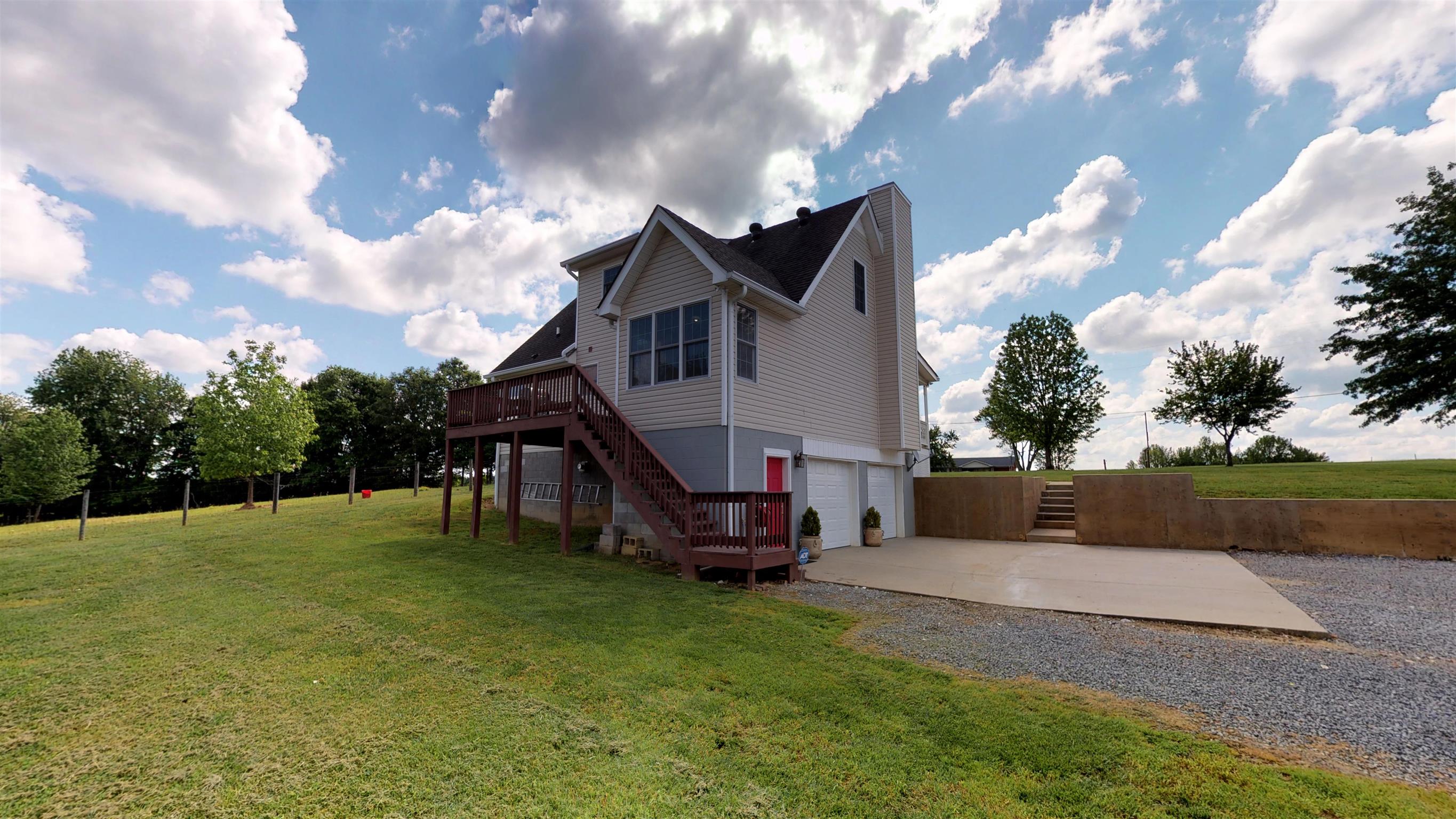 129 Fairfield Road Portland, TN 37148 - Photo 4 of 25 Back deck provides privacy for entertaining.