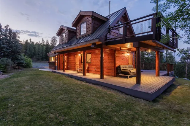 a view of outdoor space yard deck and patio