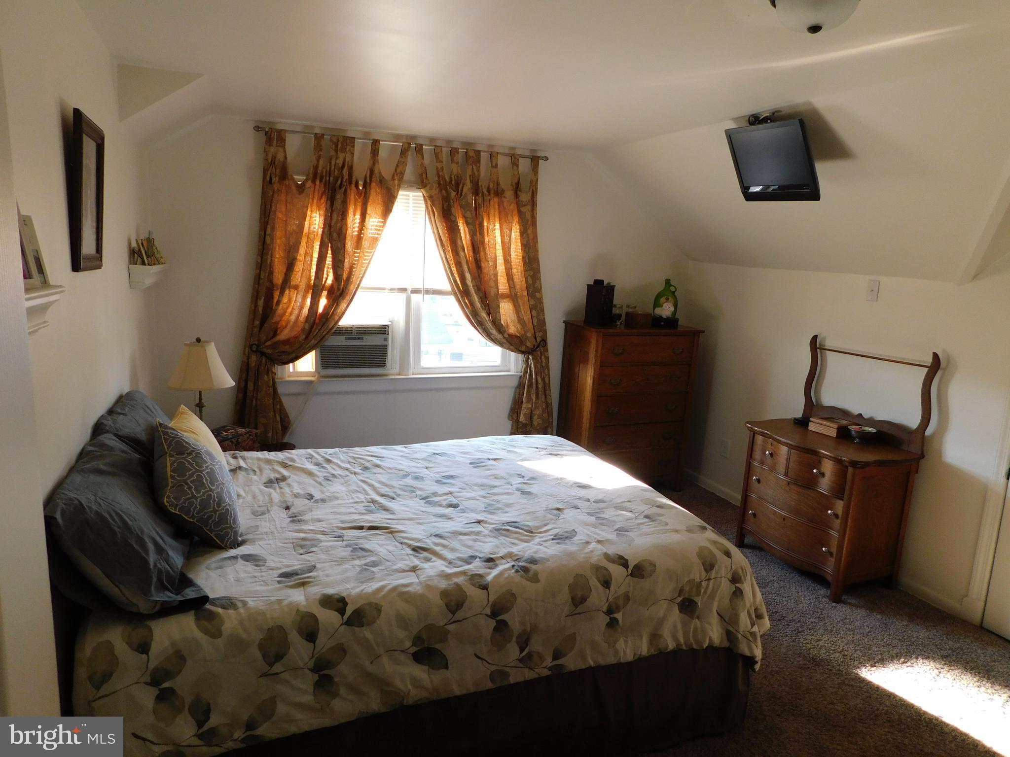 905 Lynvue Road Linthicum Heights, MD 21090 - Photo 14 of 30 Bedroom (Master)