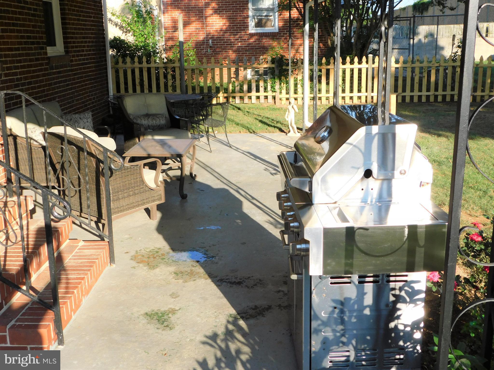 905 Lynvue Road Linthicum Heights, MD 21090 - Photo 29 of 30 Patio