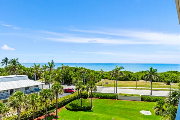 $2,700 | 801 South Ocean Drive, Unit 503, Fort Pierce, FL 34949