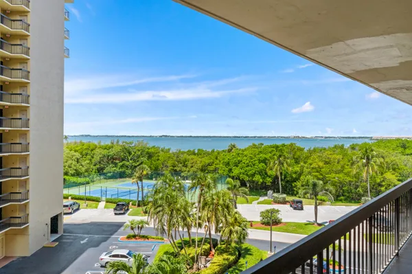 $2,700 | 801 South Ocean Drive, Unit 503, Fort Pierce, FL 34949