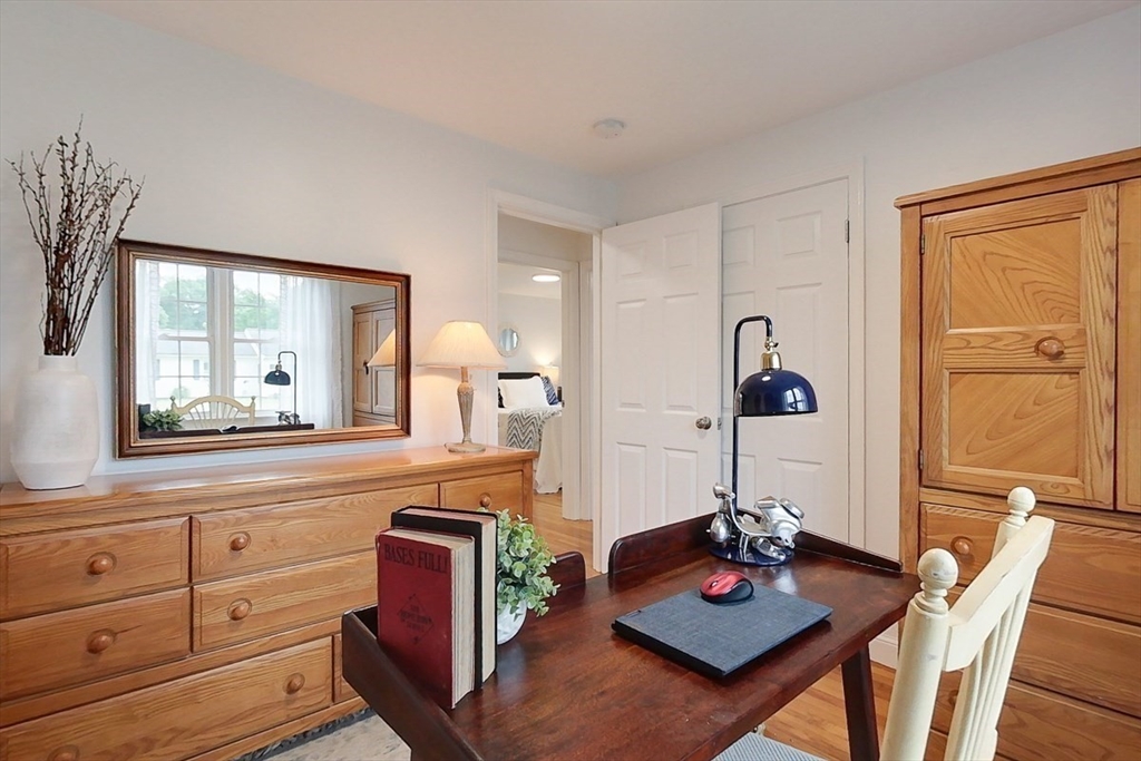 132 Oak Ridge Drive Ayer, MA 01432 - Photo 16 of 33