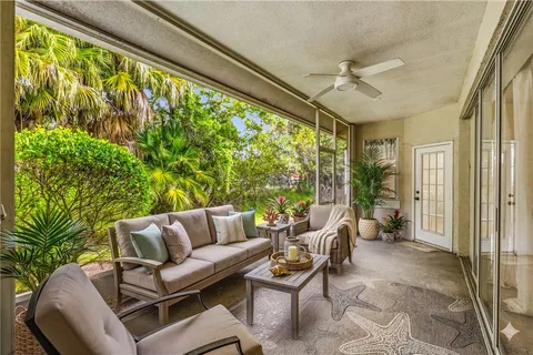 $349,999 | 5410 25th Place, Vero Beach, FL 32966