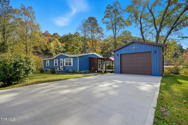 $208,000 | 110 Little League Road Northeast, Coeburn, VA 24230