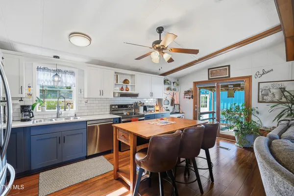 $208,000 | 110 Little League Road Northeast, Coeburn, VA 24230