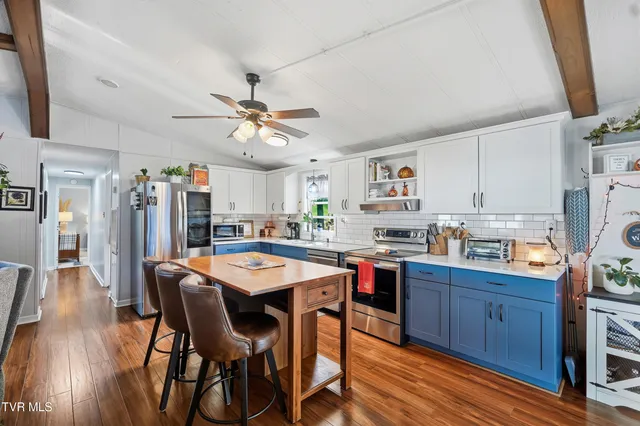 $209,000 | 110 Little League Road Northeast, Coeburn, VA 24230