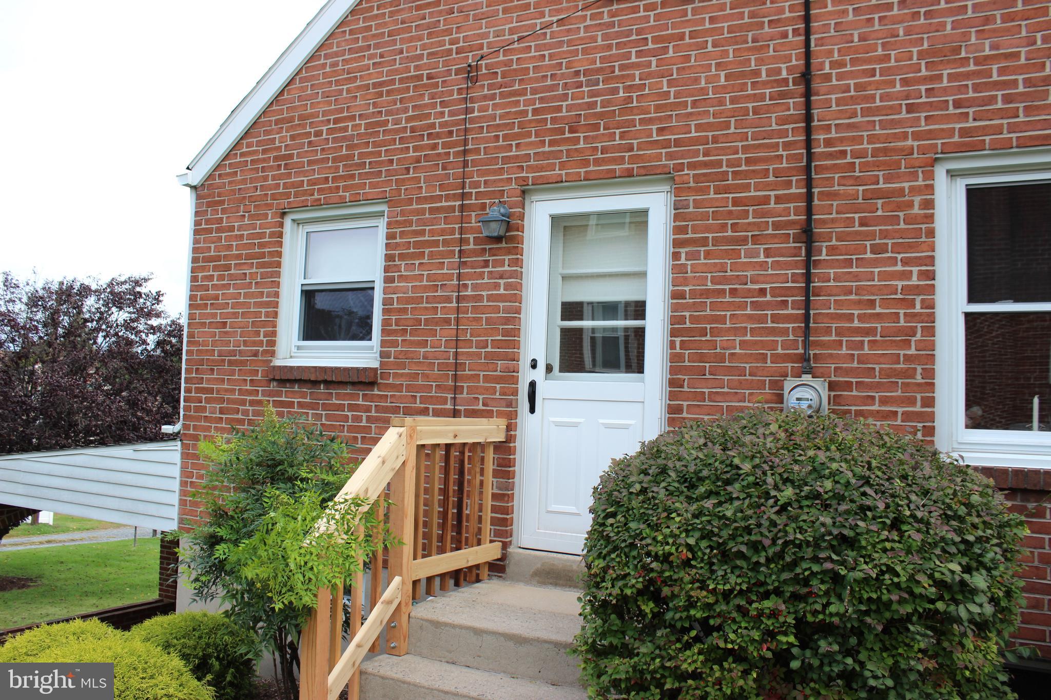1133 New Holland Road Reading, PA 19607 - Photo 3 of 20