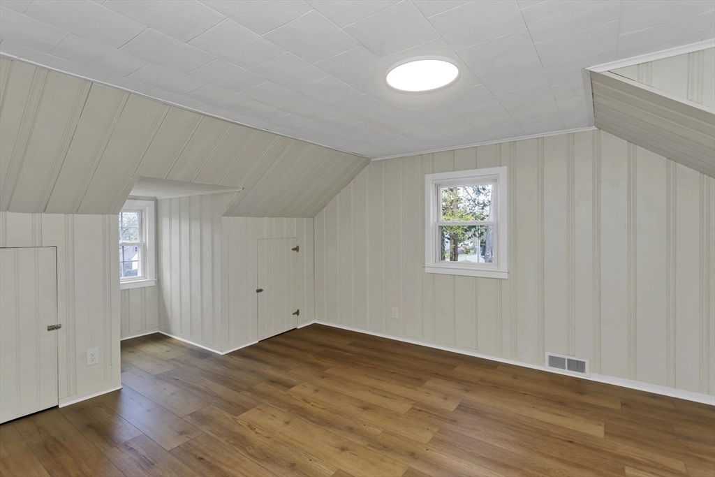 93 Cooper Street Springfield, MA 01108 - Photo 18 of 26