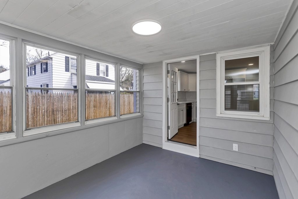 93 Cooper Street Springfield, MA 01108 - Photo 24 of 26