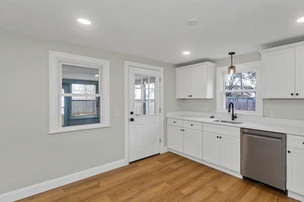 $349,900 | 93 Cooper Street, Springfield, MA 01108