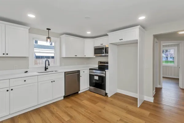 $349,900 | 93 Cooper Street, Springfield, MA 01108