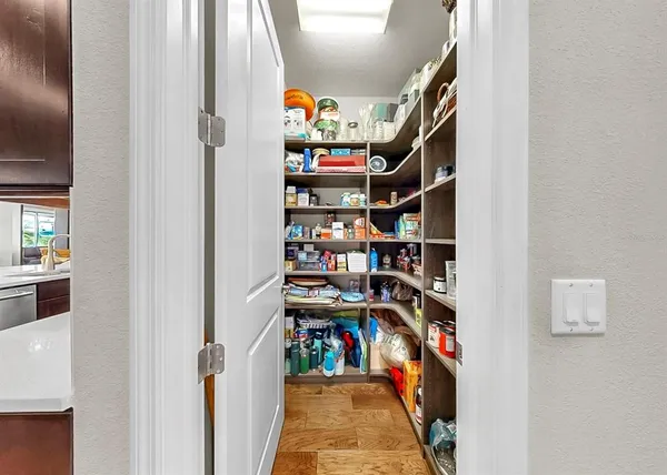 $639,000 | 14110 Barrington Stowers Drive, Lithia, FL 33547