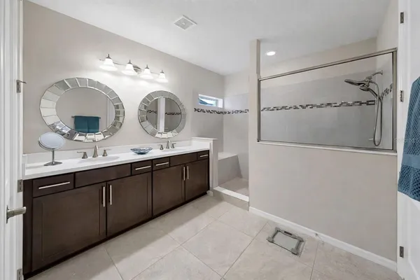 $639,000 | 14110 Barrington Stowers Drive, Lithia, FL 33547