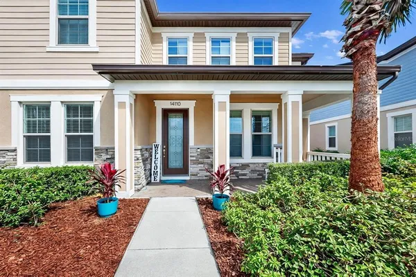 $639,000 | 14110 Barrington Stowers Drive, Lithia, FL 33547