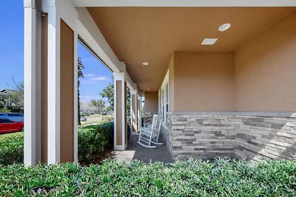 $639,000 | 14110 Barrington Stowers Drive, Lithia, FL 33547