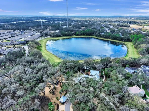 $639,000 | 14110 Barrington Stowers Drive, Lithia, FL 33547