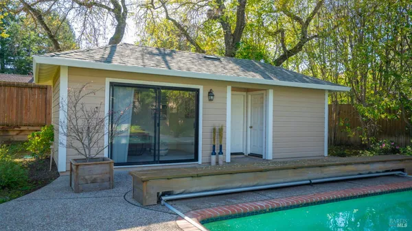 $2,349,000 | 11 Saddlebrook Court, Novato, CA 94947