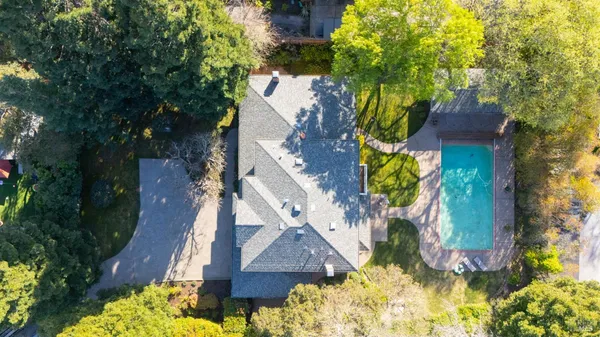 $2,349,000 | 11 Saddlebrook Court, Novato, CA 94947