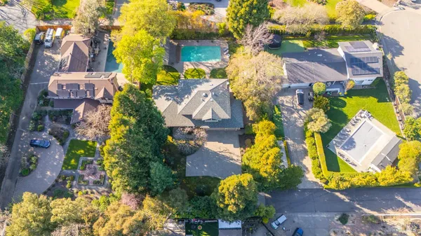 $2,349,000 | 11 Saddlebrook Court, Novato, CA 94947