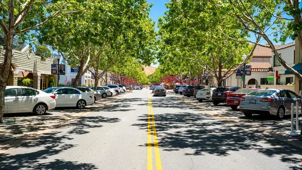 $2,349,000 | 11 Saddlebrook Court, Novato, CA 94947