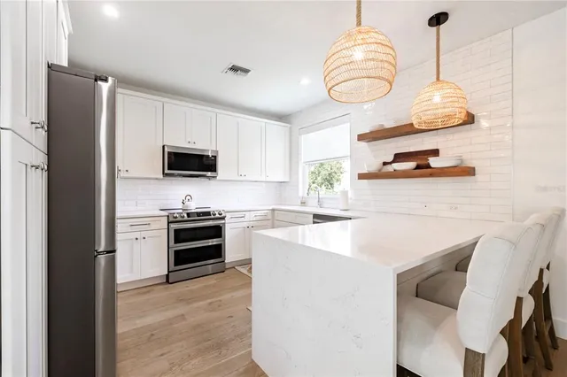 $899,000 | 950 West Olympia Avenue, Punta Gorda, FL 33950