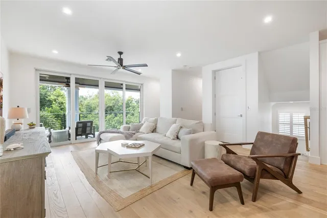 $899,000 | 950 West Olympia Avenue, Punta Gorda, FL 33950