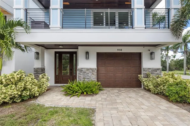$899,000 | 950 West Olympia Avenue, Punta Gorda, FL 33950