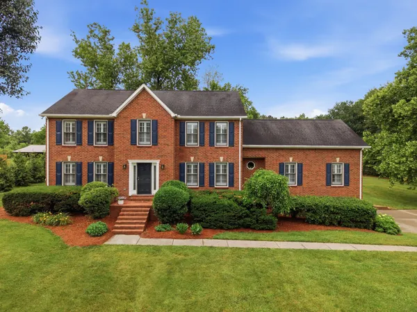 $1,395,000 | 1009 Valley Forge Drive, Arrington, TN 37014