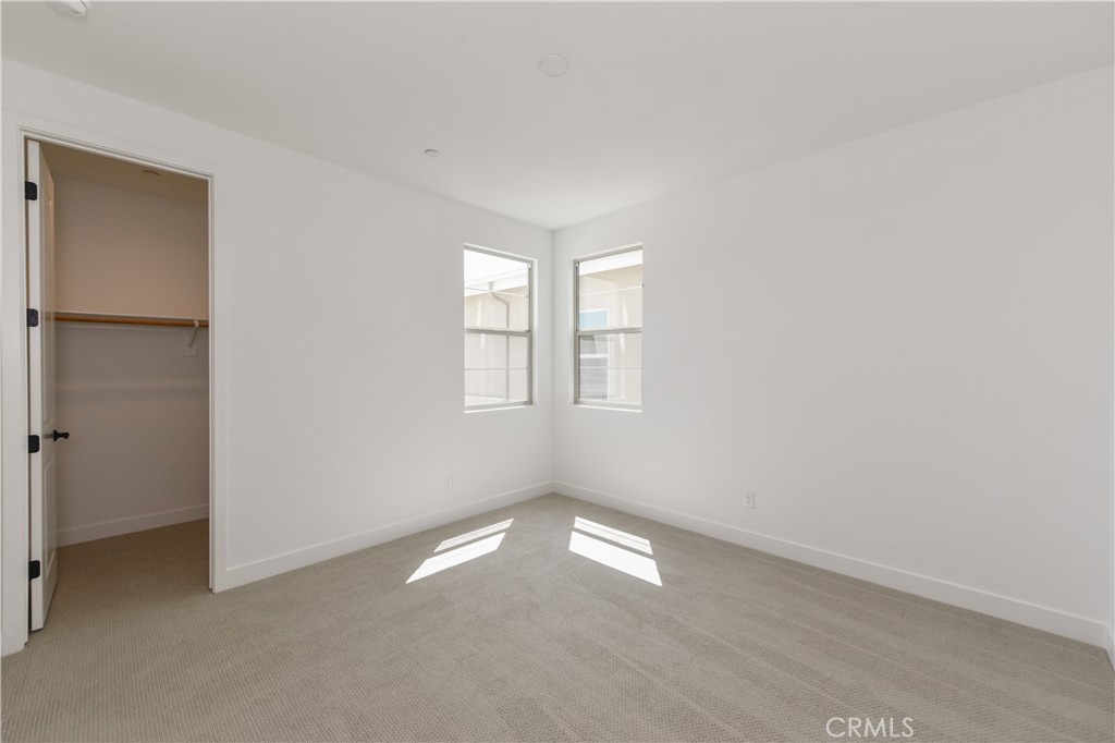162 Pattern Irvine, CA 92618 - Photo 34 of 39 an empty room with windows