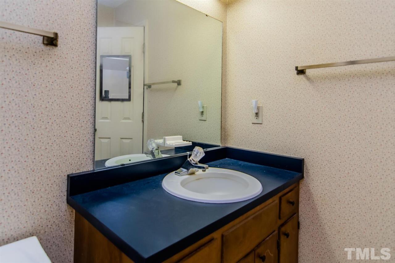 4912 Ten-Ten Road Apex, NC 27539 - Photo 18 of 29 Gallery Image 18